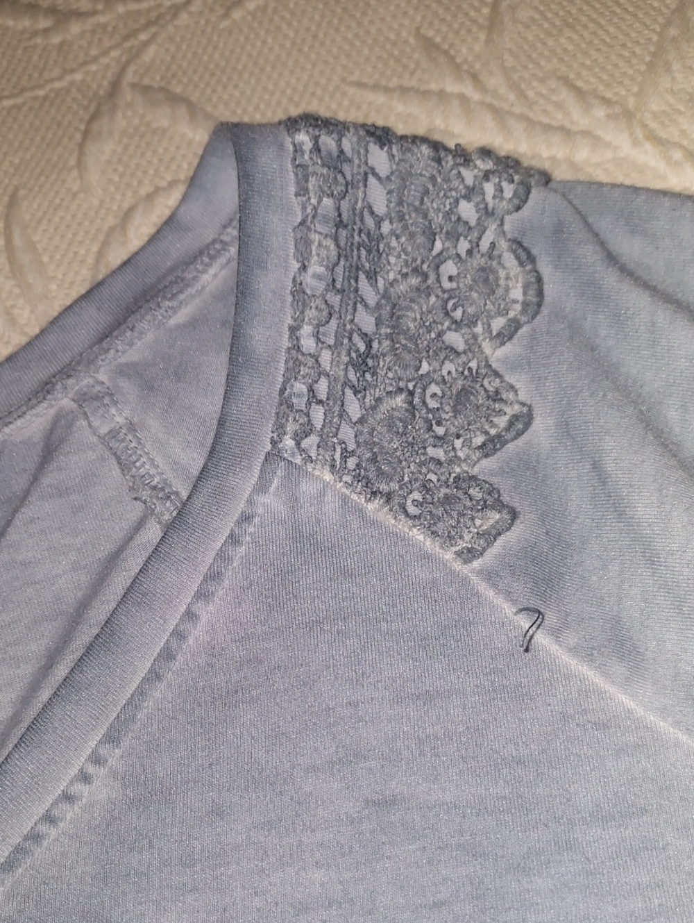 EST. 1946 Blouse - Picture 4 of 10